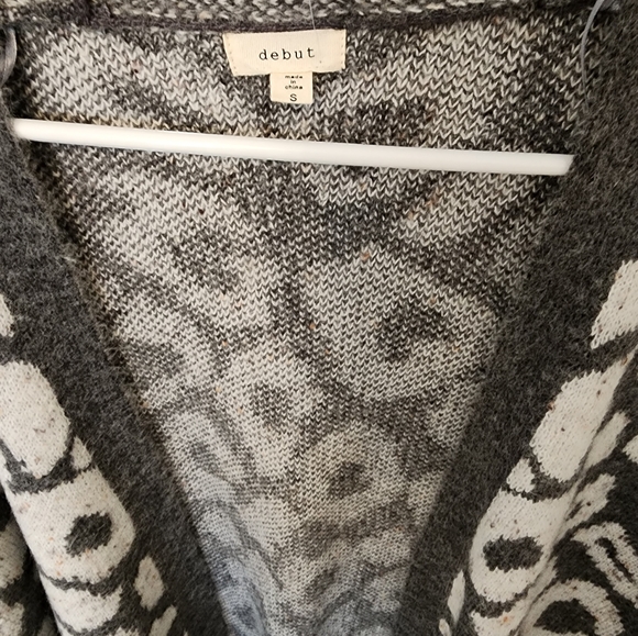 NWOT Debut Leppard Cardigan Sweater - Size S - Picture 4 of 5